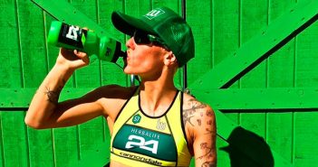 La triatleta Heather Jackson patrocinada por Herbalife gana un nuevo IRONMAN
