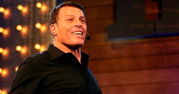 Tony Robbins será el orador principal en el evento anual de esta importante compañía de MLM