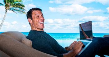 15 FRASES de TONY ROBBINS para emprendedores y líderes Frases de Tony Robbins