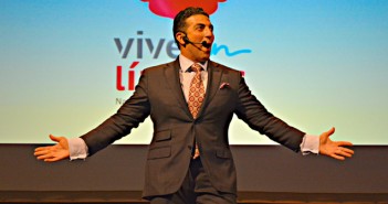 A.K. Khalil, presidente de Zrii convoca a más de 1200 personas en este evento
