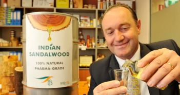 Young Living se asocia con una de los productores de aceites esenciales más grandes del mundo