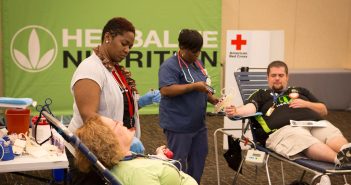 Herbalife Nutrition se asocia con la Cruz Roja Americana