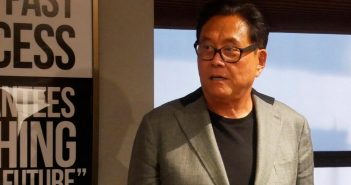 ¿Qué opina ROBERT KIYOSAKI sobre el FUTURO del MLM?