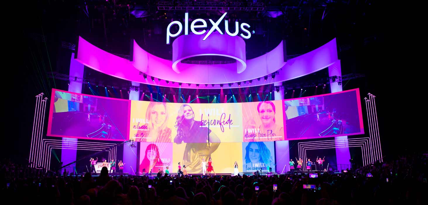 Miles de personas asisten a la Convención Global de Plexus Worldwide